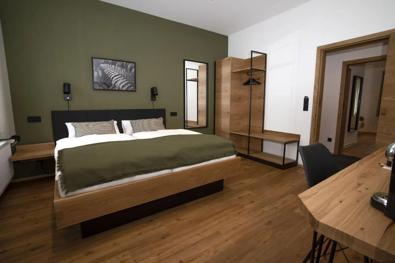 Holzfellas Home Wiesau Hotel
